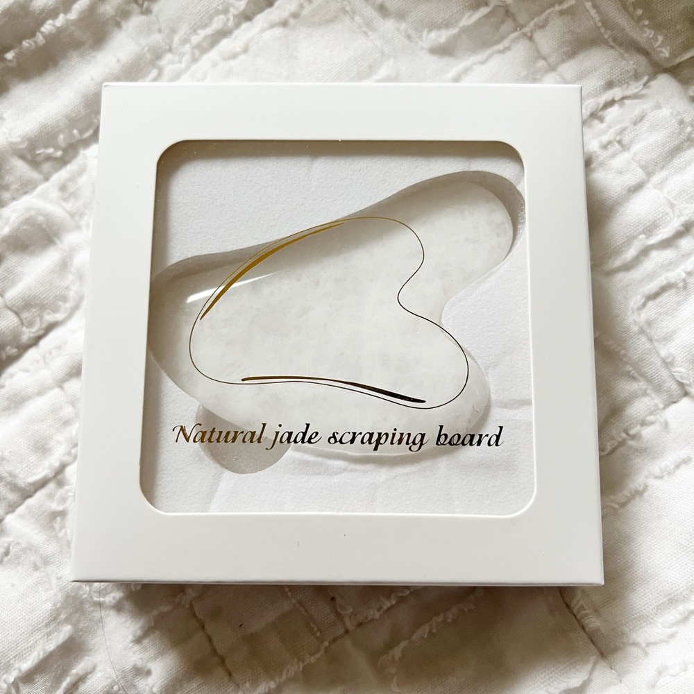 White Jade Gua Sha 🤍